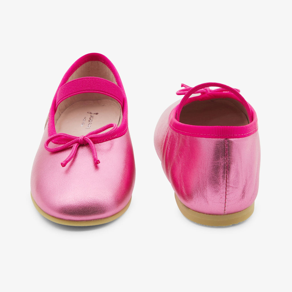 Girl ballerinas